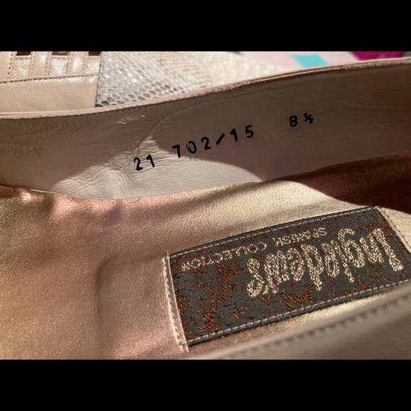 Ingledews - Picture 5 of 5